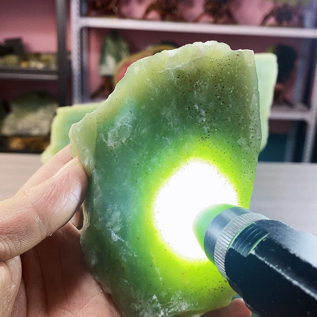 蛇纹石玉未镶嵌岫玉原石蛇纹石玉