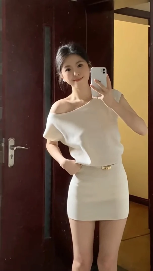 斜肩针织连衣裙2025夏季新款法式辣妹纯欲性感时尚短包臀裙裙子女