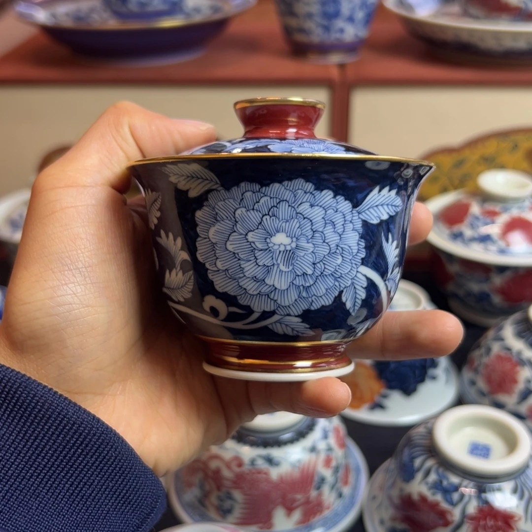 一如山房 缠枝牡丹盖碗