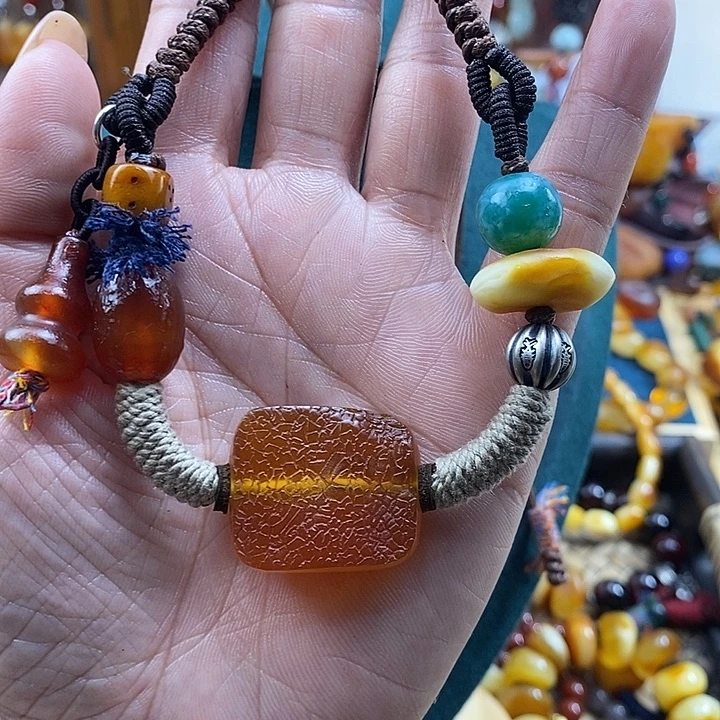 张****蜜蜡未镶嵌项链项链