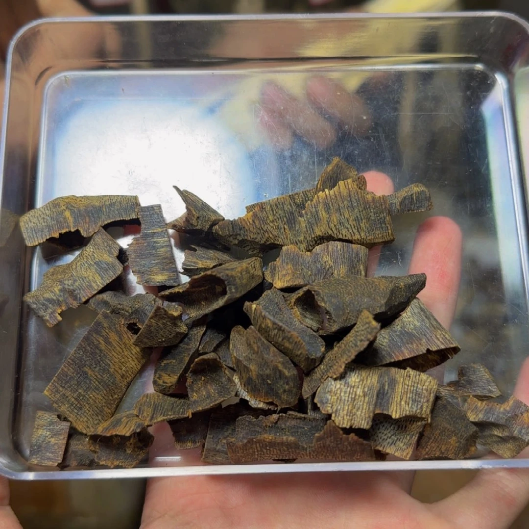 沉香透顶绿30克发一份