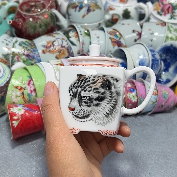 景德镇陶瓷手工艺品