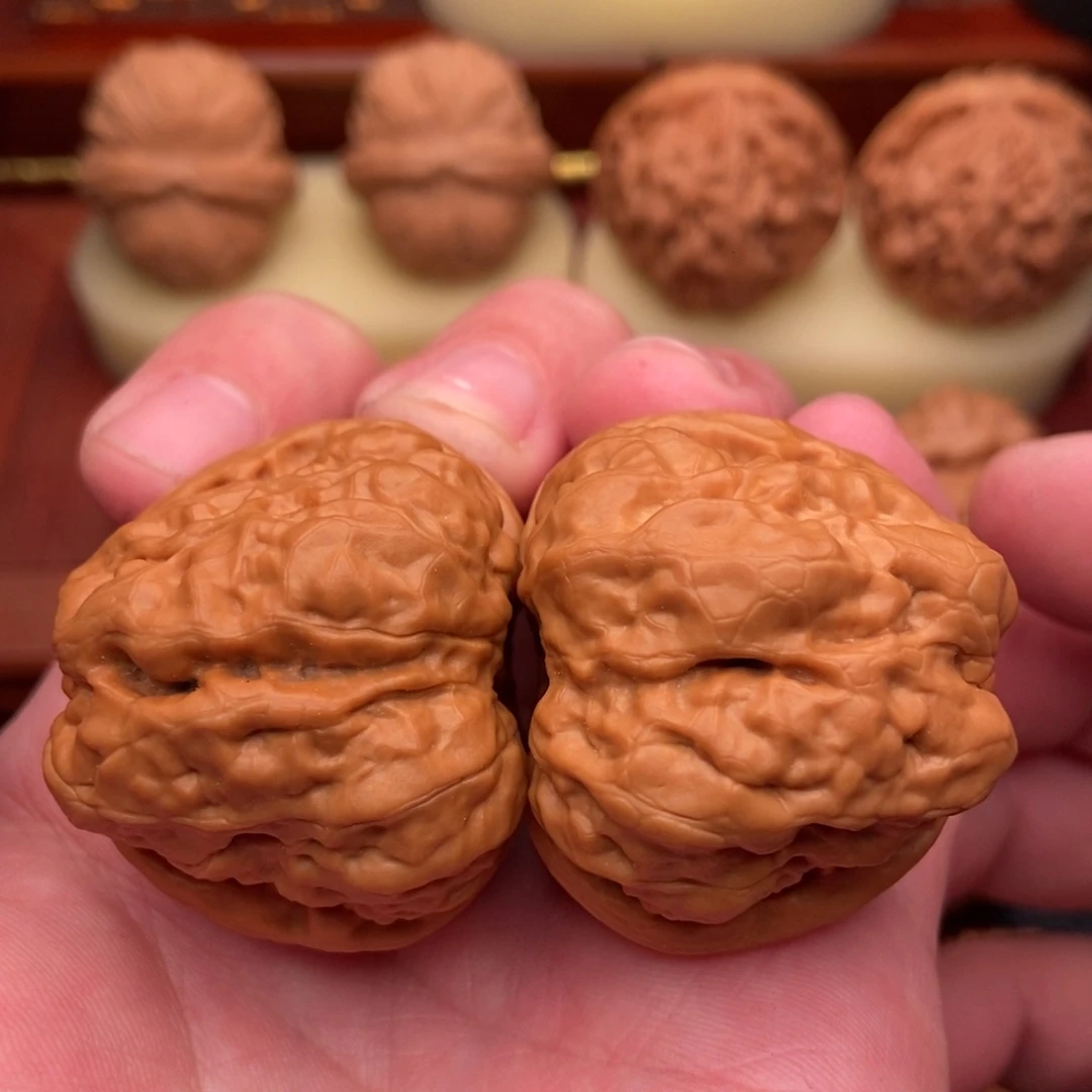 桃核把件绝配水晶肌肉蛙40