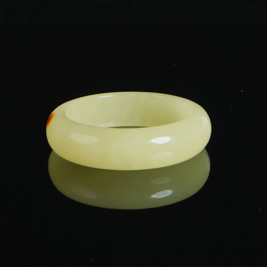 M6896 蜜蜡手镯 56mm 27.22g