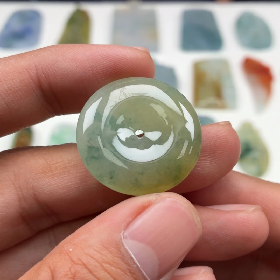 定制翡翠未镶嵌平安扣