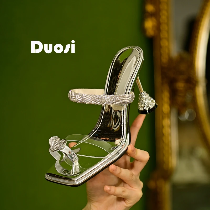 【DUOSI】8cm时尚外穿凉拖鞋女夏方头细跟高跟鞋套趾拖鞋L89-106