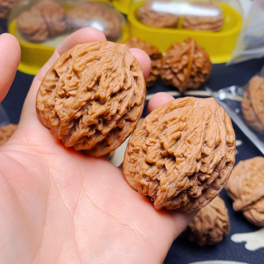 吊坠文玩核桃麦虎一对