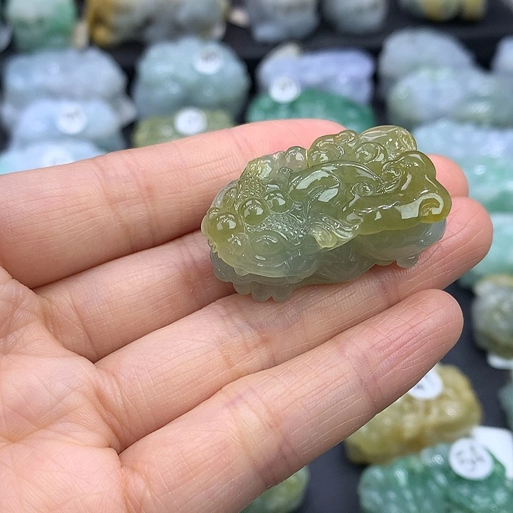 翡翠未镶嵌颈饰天然缅甸A货翡翠貔貅吊坠