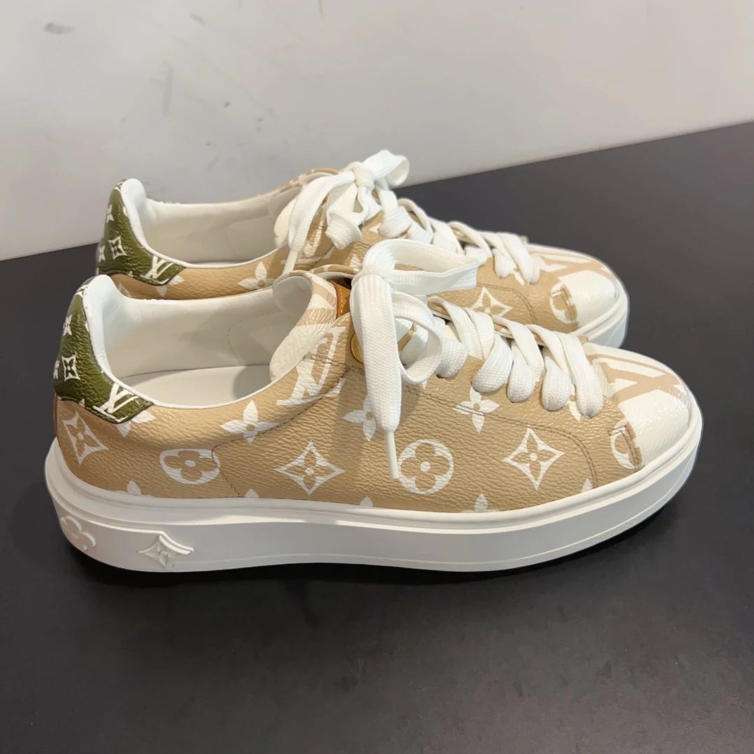 99新 LouisVuitton/路易威登 板鞋成色看直播/尺码37/GSS29715