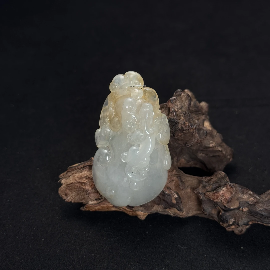 【诚翠拍品第九十八期午】翡翠114吊坠LFS1082