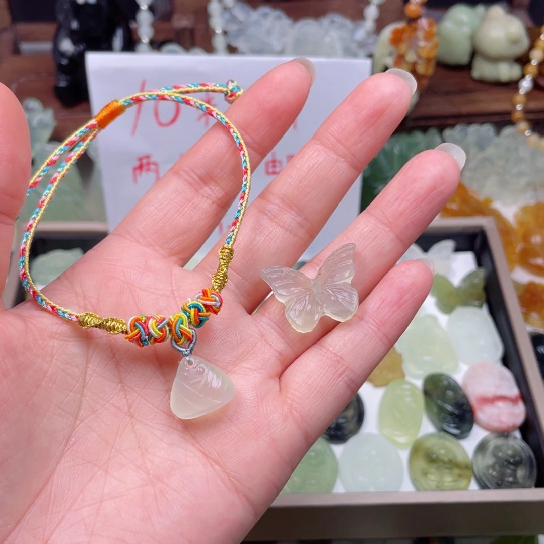 蛇纹石玉未镶嵌颈饰嘎****哈