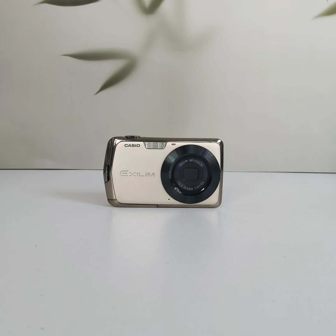 95新 Casio/卡西欧 z330 ccd相机美颜1200万像素3倍变焦日版