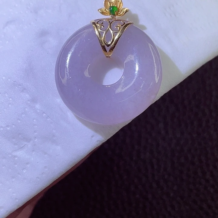 翡翠18K金镶嵌颈饰翡翠