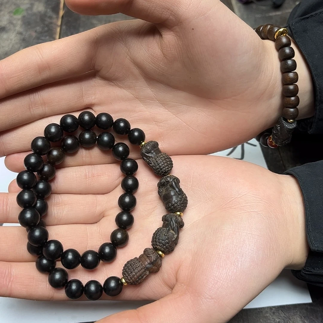 大叶紫檀（黑酸枝木类）