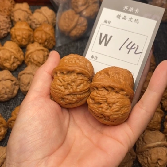 吊坠桃核猪****u我是第一百45