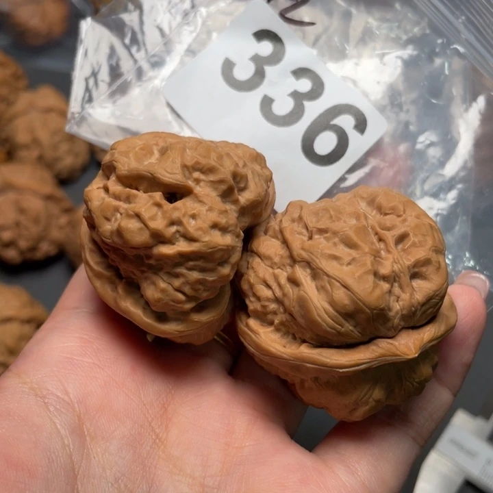 文玩核桃把件浅开蹬腿42 43 35