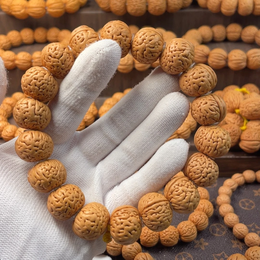 森***林桃核吊坠金鱼肚福利