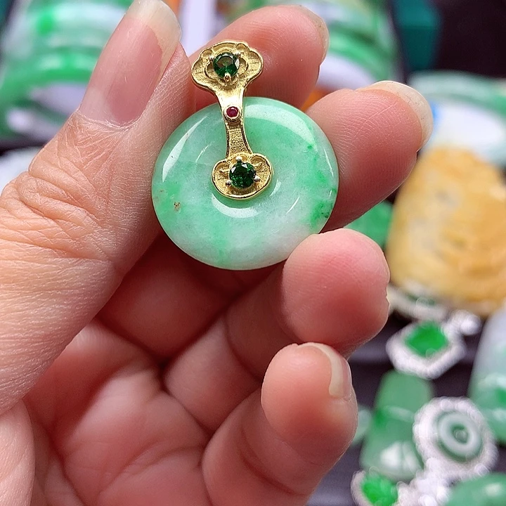 颈饰银S925镶嵌翡翠翡翠