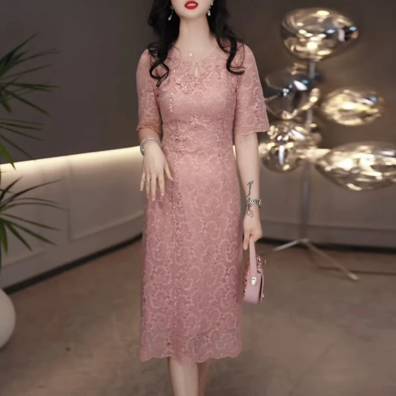 2025早秋新款改良旗袍高级百搭显瘦优雅粉色系中长气质蕾丝连衣裙