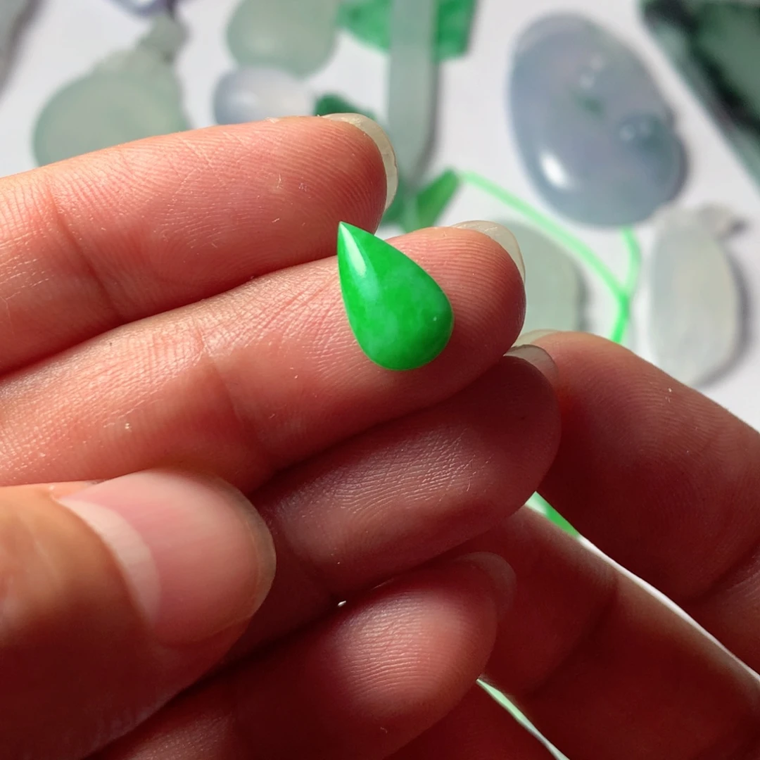 定制翡翠未镶嵌包工