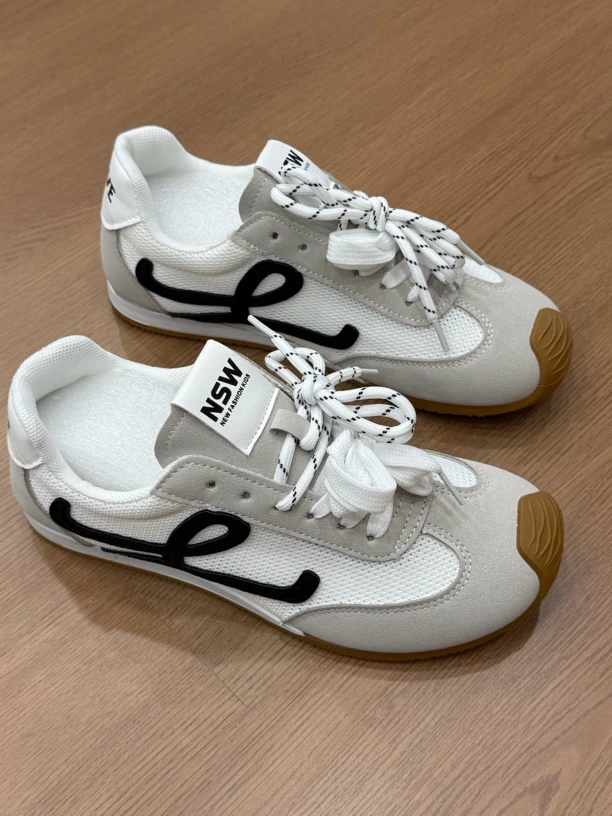 楠楠子同款多巴胺鞋子