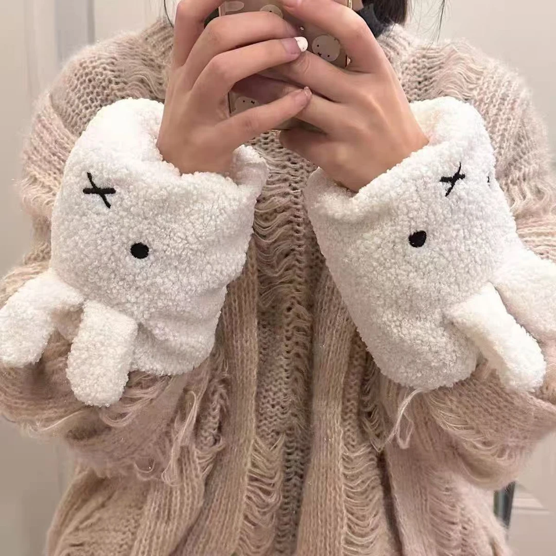 秋冬新款毛绒可爱兔袖套女羽绒服防污耐脏护袖工作学习学生套袖zk