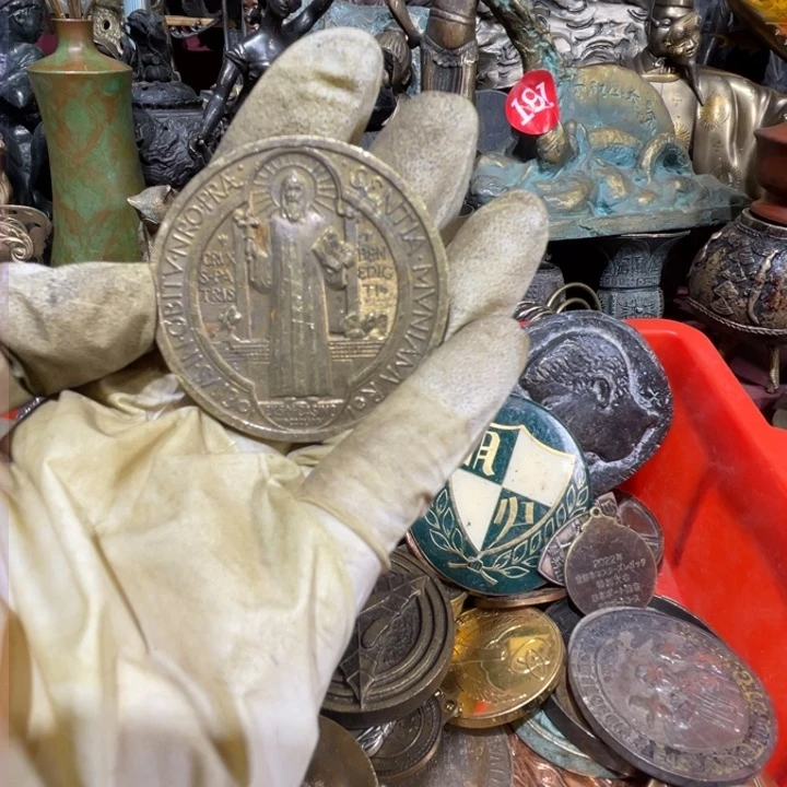 s****t大阪回流铜器摆件