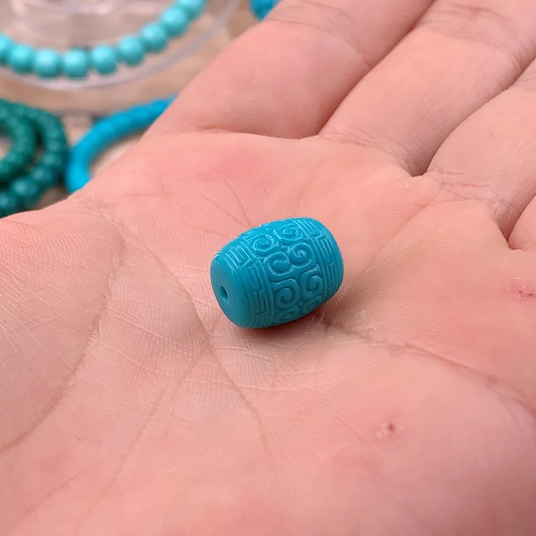 绿松石颈饰未镶嵌