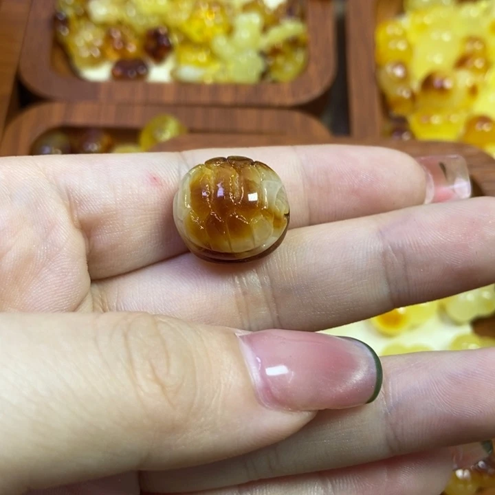 琥珀未镶嵌珠宝奇石富甲