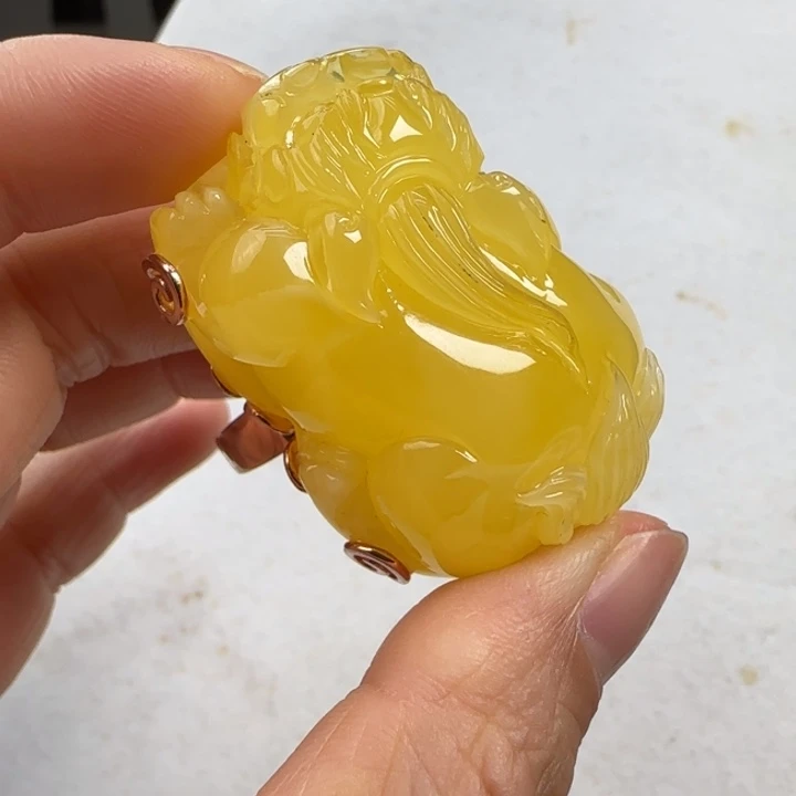 蜜蜡珠宝奇石未镶嵌