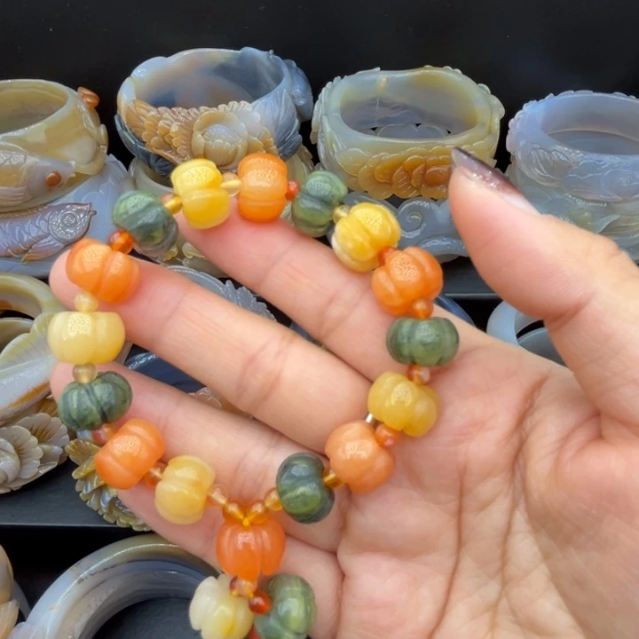 玛瑙/玉髓未镶嵌手镯