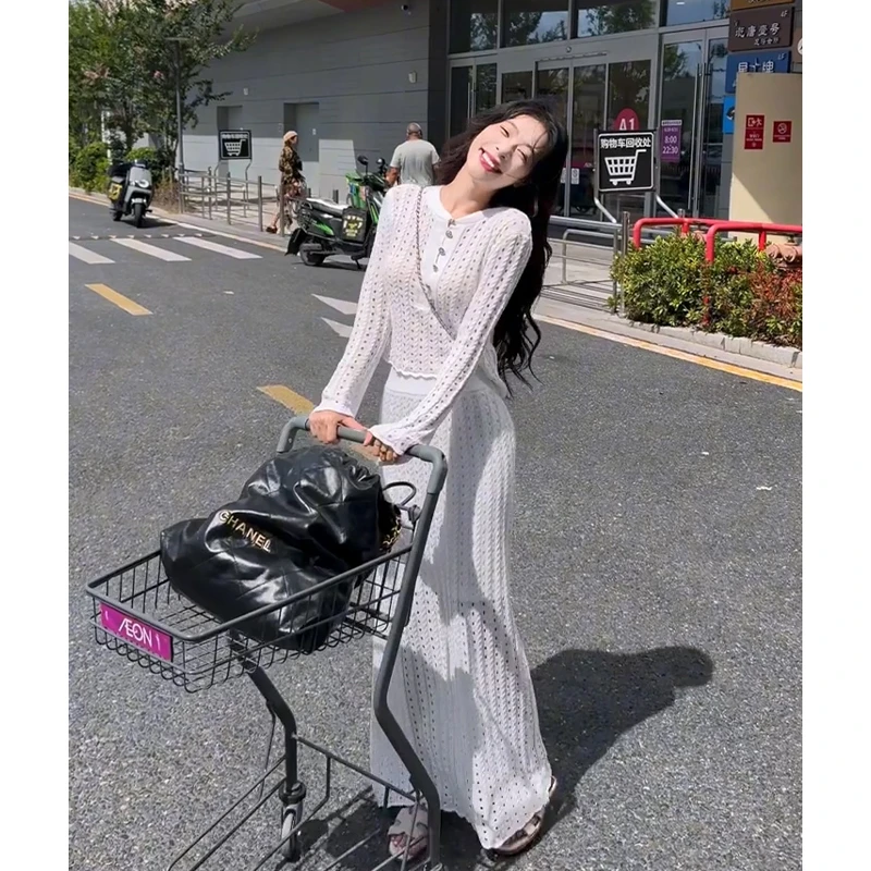 2025早秋新款法式高级感修身镂空圆领长袖上衣气质高腰显瘦半身裙