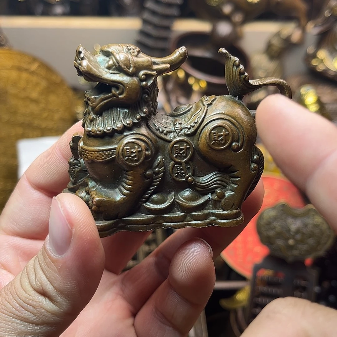 精美铜器工艺品等