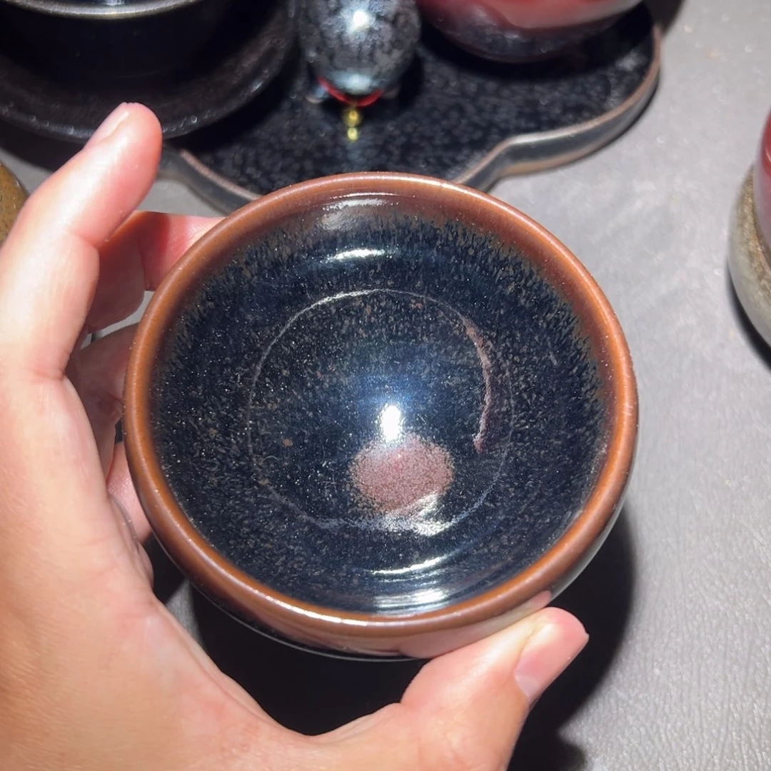 茶盏我想说一哈在吃早餐的