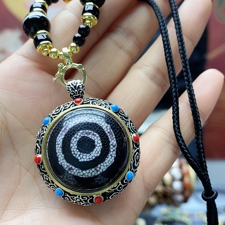 玛瑙/玉髓合金颈饰