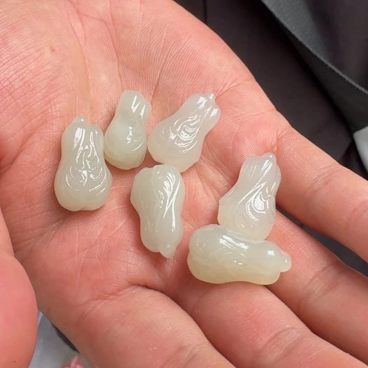 和田玉未镶嵌颈饰拍一发一