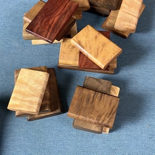 【闪购商品】巨**熊金丝楠阴沉木无事牌21个