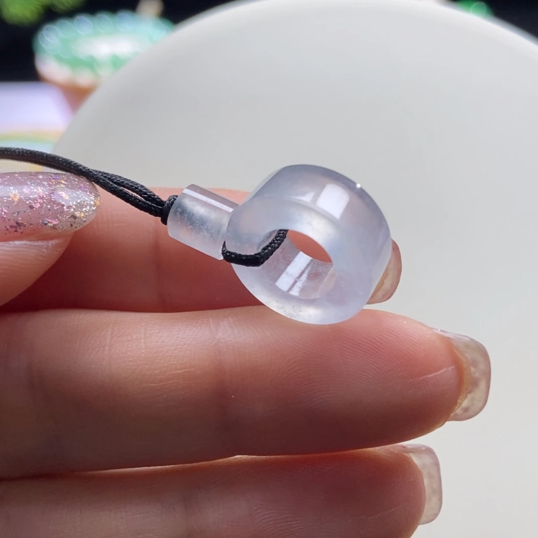 翡翠颈饰未镶嵌高冰方圈