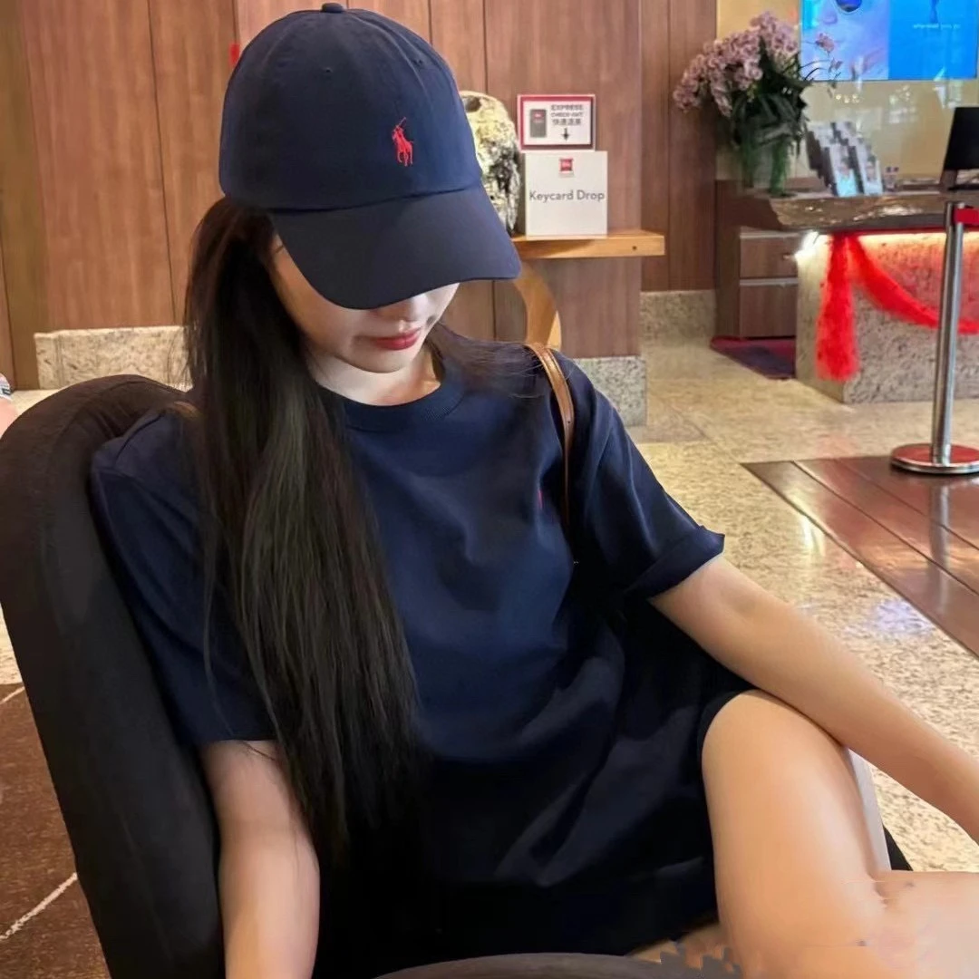 男女情侣棉质棒球帽户外运动透气刺绣小马遮阳鸭舌帽网红明星同款