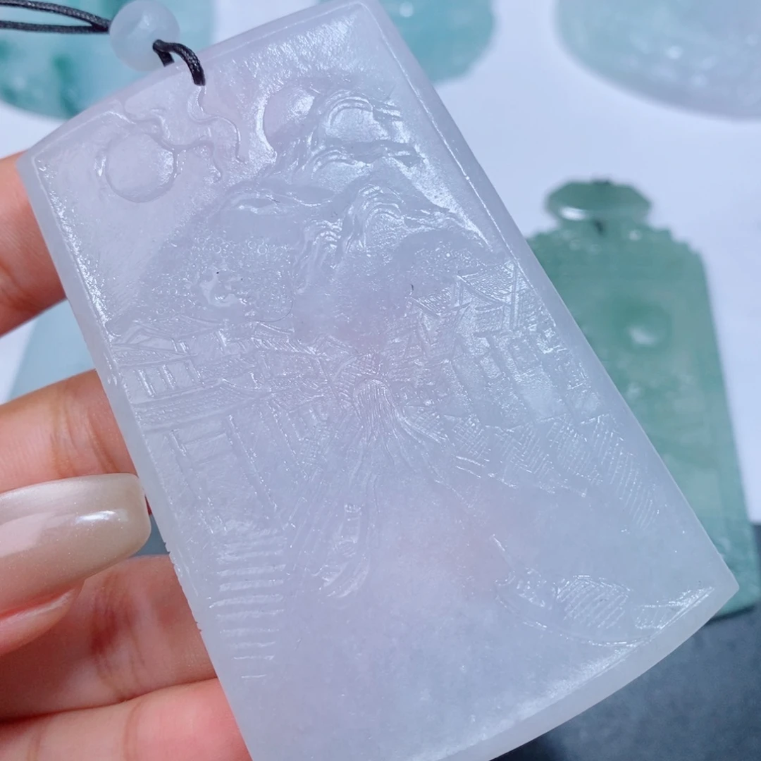 定制翡翠吊坠未镶嵌盐**心