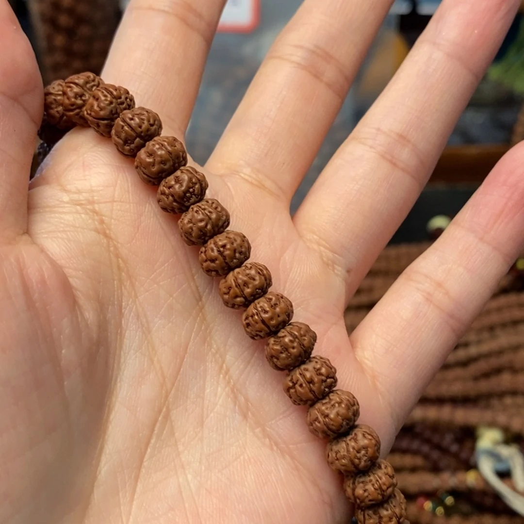 王***行吊坠金刚菩提纯血老树王手持9