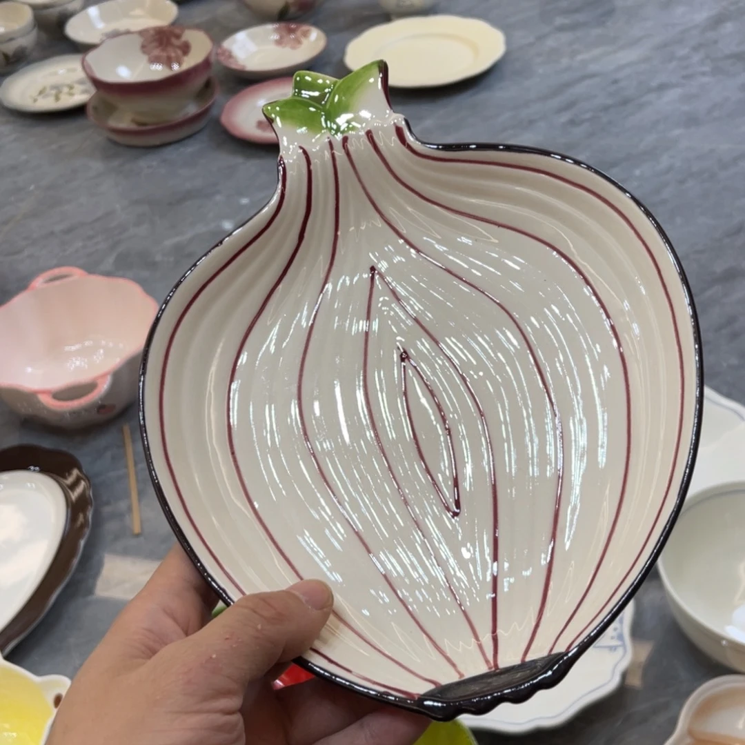 陶瓷微瑕餐具介意勿拍，满18飞！