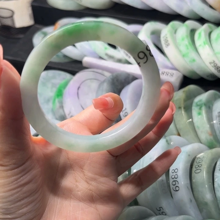 *****定制翡翠未镶嵌翡翠手镯