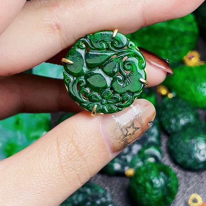 翡翠银S925镶嵌颈饰多样性