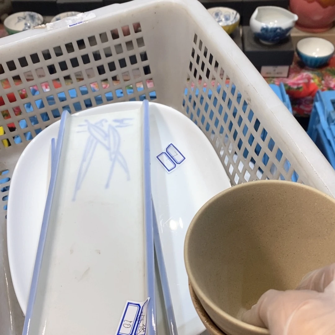 瓷片张****们t ji h h h h h h h