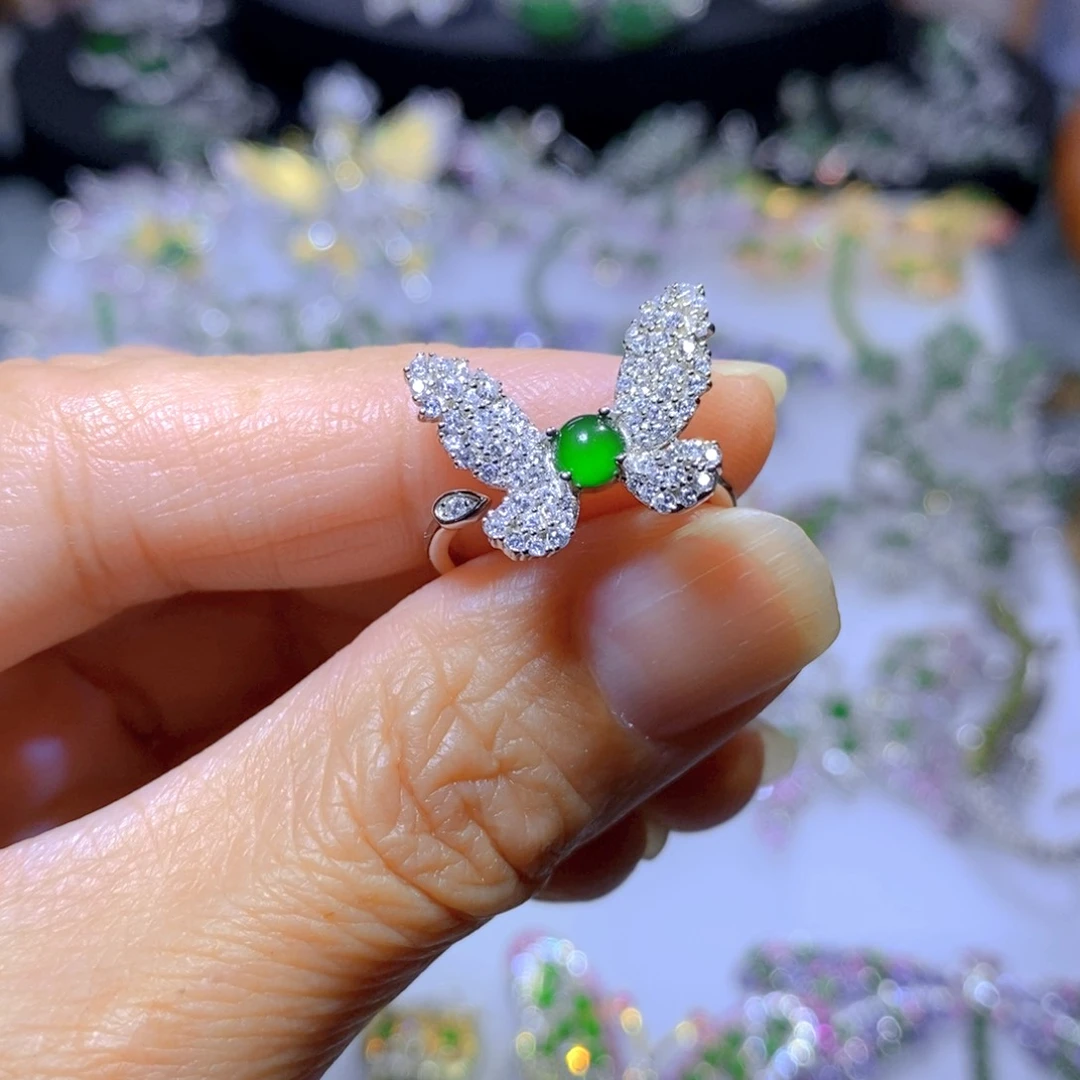 翡翠颈饰银S925镶嵌天然翡翠