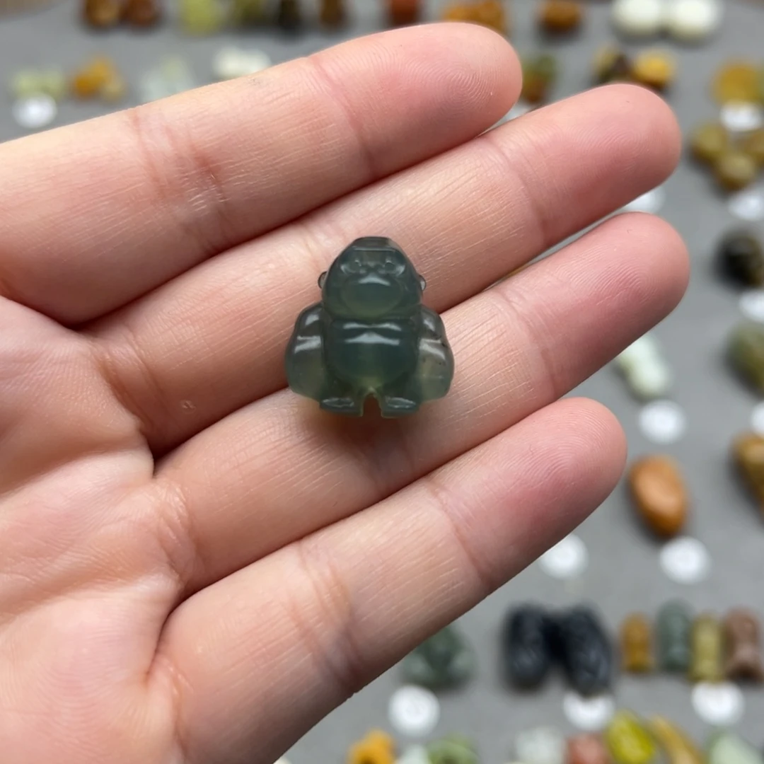 蛇纹石玉未镶嵌配珠