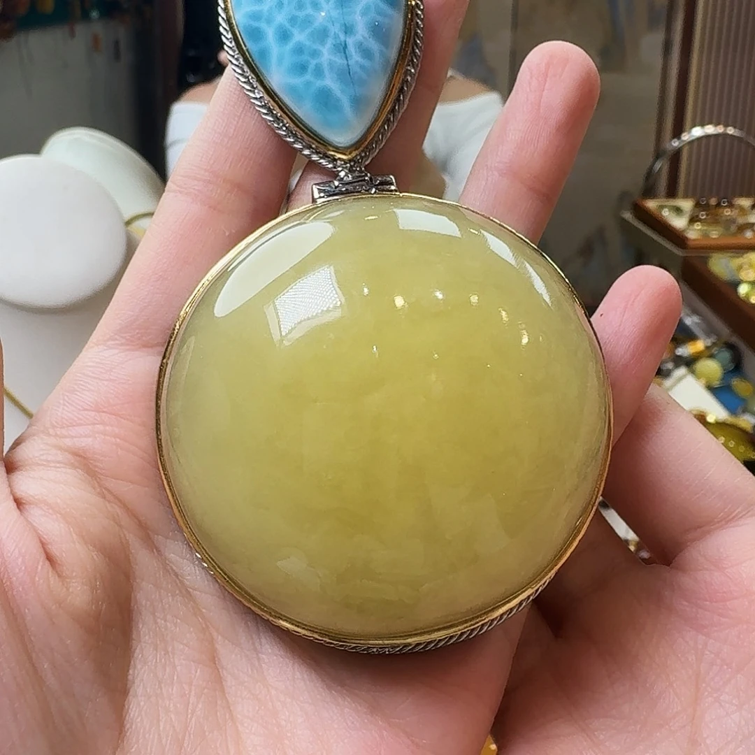 琥珀未镶嵌颈饰吊坠