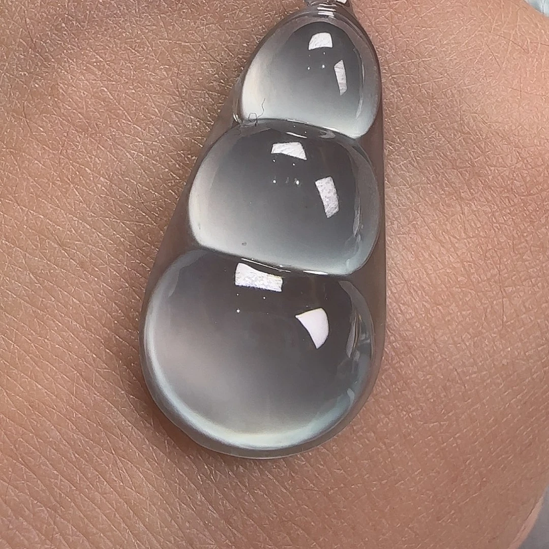 翡翠未镶嵌颈饰