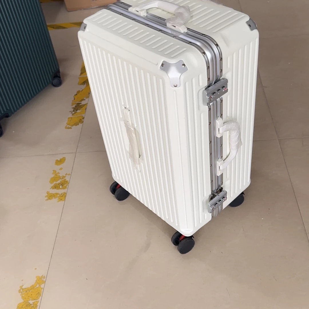 PC24寸白色，大容量